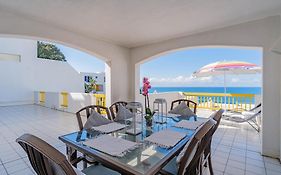 65 Perissa, Santorini, Ballito